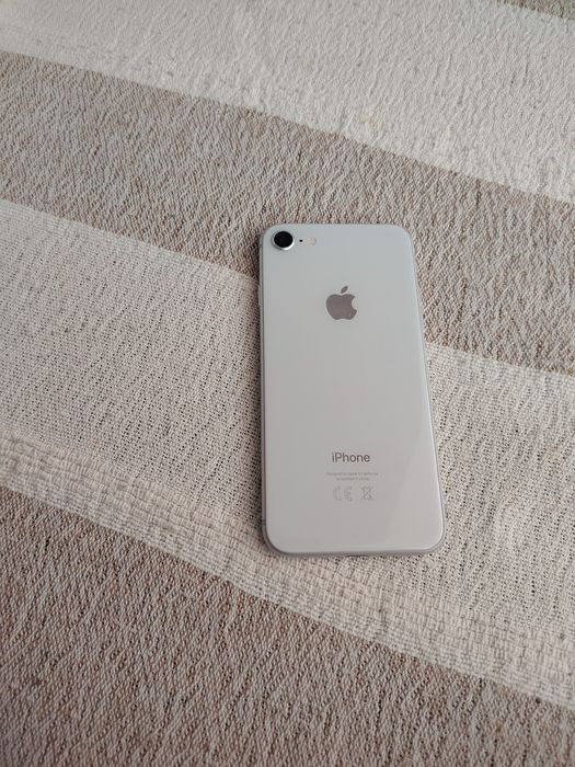 Iphone 8 64 GB liber de retea