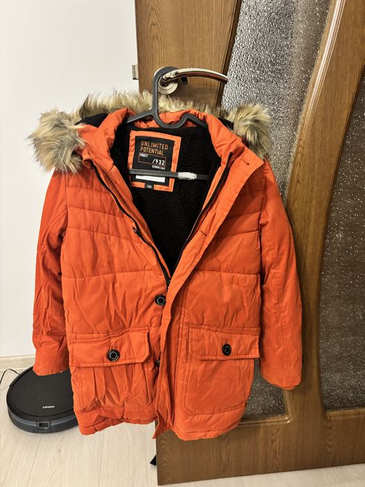 Geaca iarna C&A, marimea 134, 8-9 ani, Portocaliu