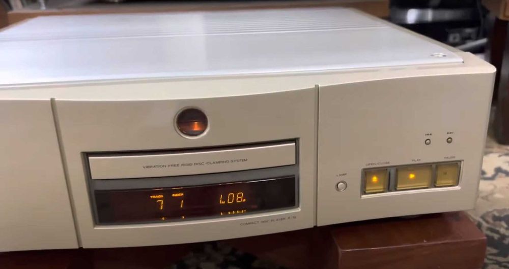 Скидка! Премиальный мультибитный CD проигрыватель Esoteric X-1s