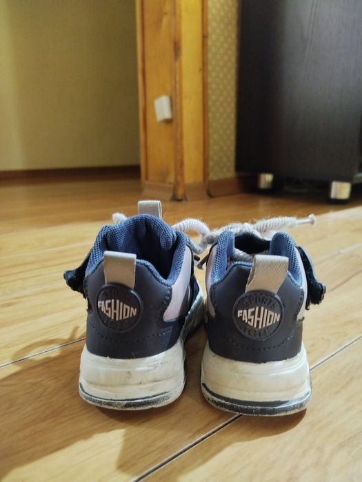 Продам ботиночки на девочку