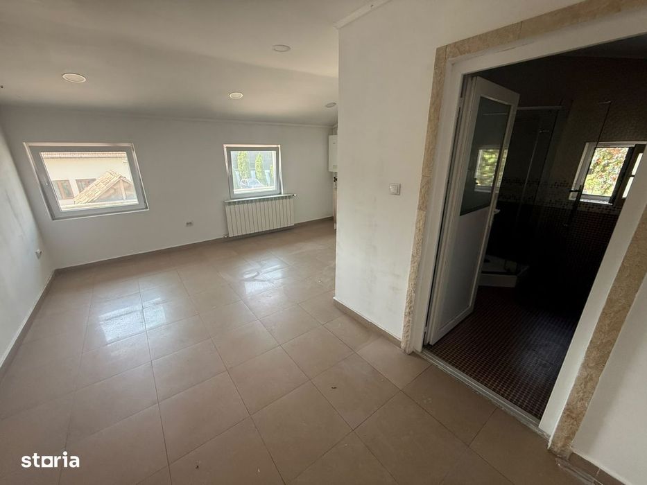 Spatiu comercial | 70 mp | 2 camere separate