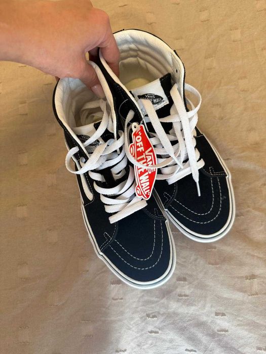 Adidasi vans marimea 36