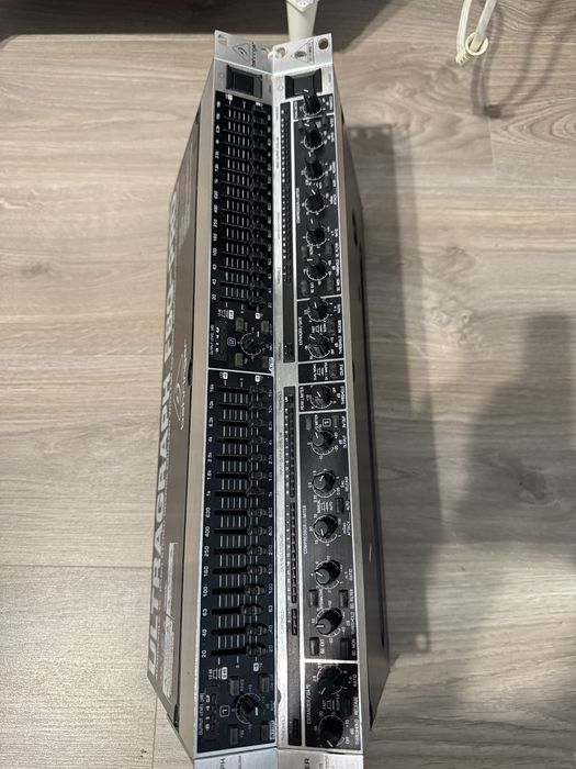Egalizator - Behringer FBQ1502HD