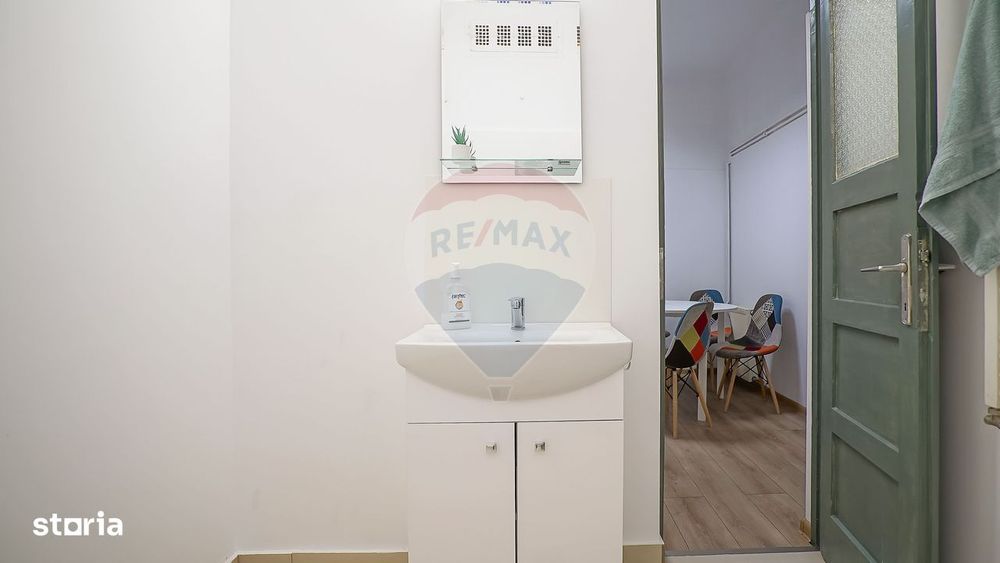 Apartament De Vanzare 2 Camere 65 Mp | La Casa Cu Pivnita Si Curte |