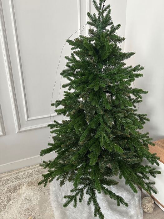 Продам Новогоднюю елку