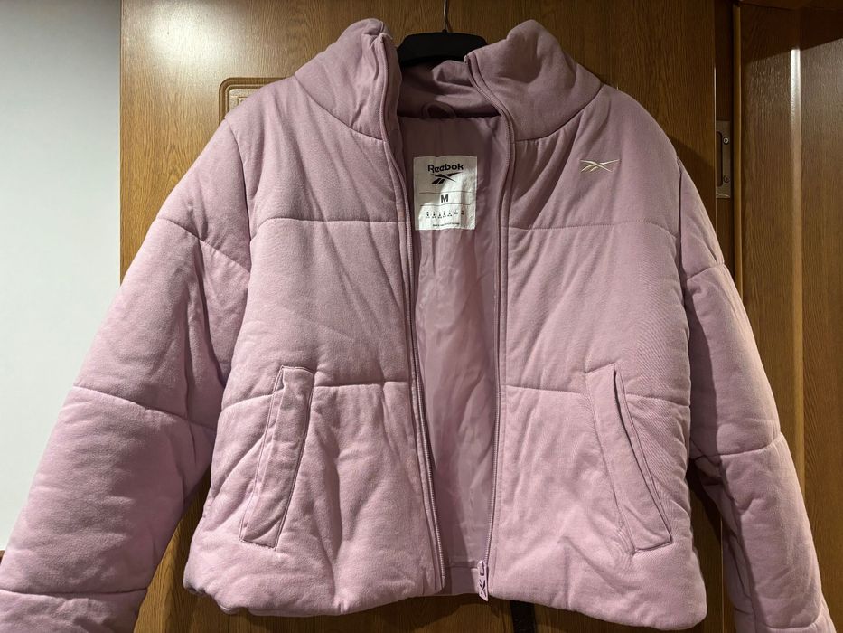 Дамско яке REEBOK