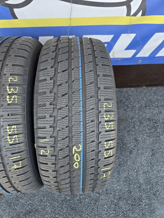 235 55 17 kumho m+s