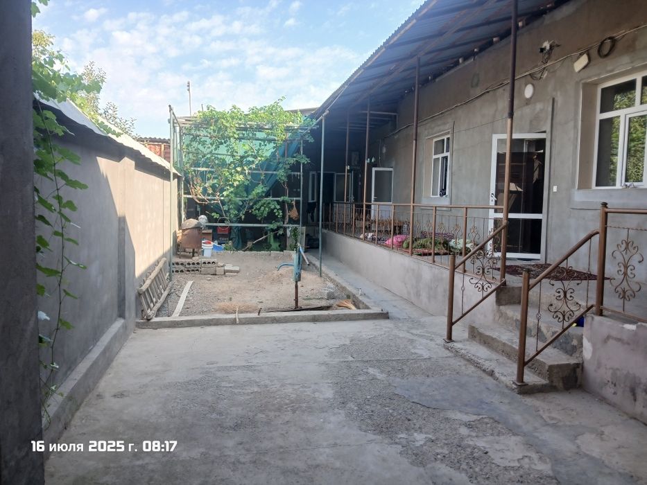 Uy sotilafi xama sharoit bor taksi damas magazin bogcha maktab