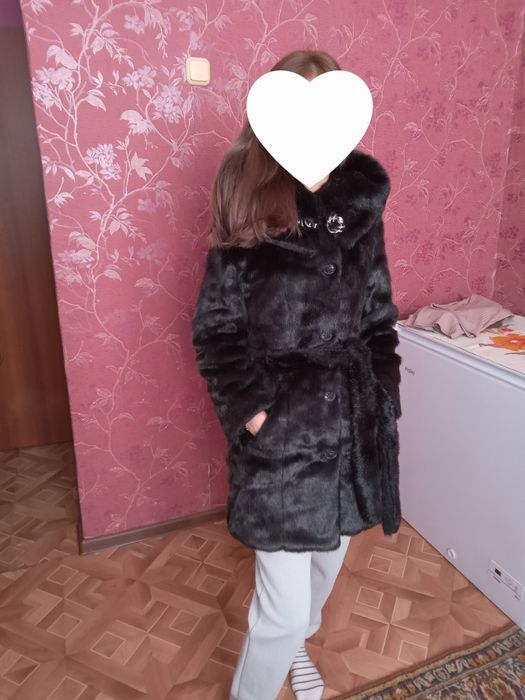 Продам шубу,пуховик