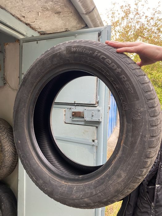 Cauciucuri Iarna Hankook 185/60 R15 84T / 100 lei toate 4