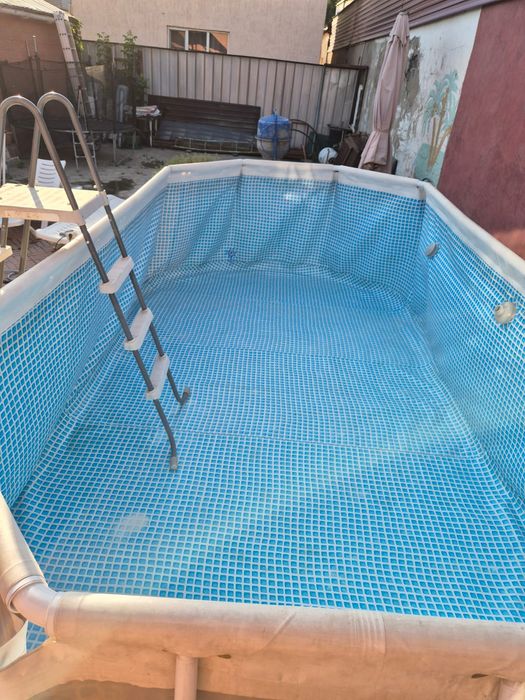 Продам бассейн INTEX