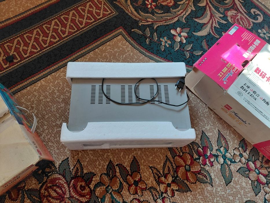 Маяк магнитафон колнки внутри