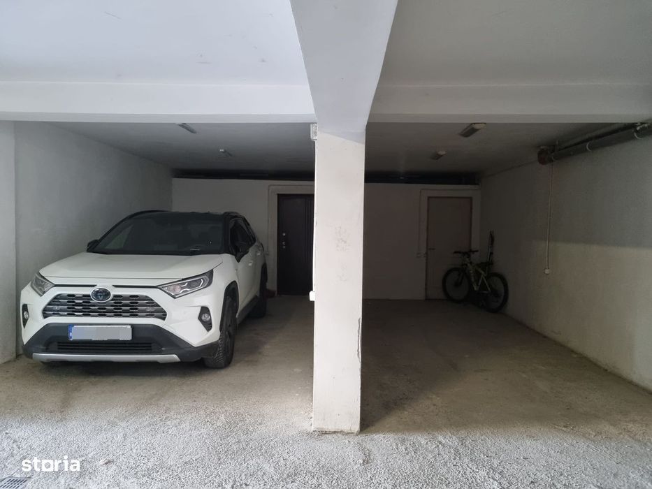 Apartament cu 3 camere de inchiriat semicentral