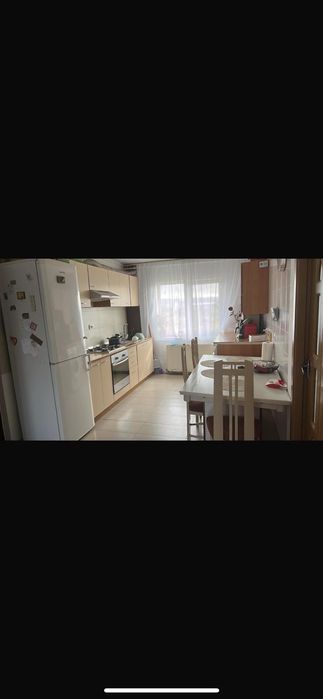 Caut colega de apartament