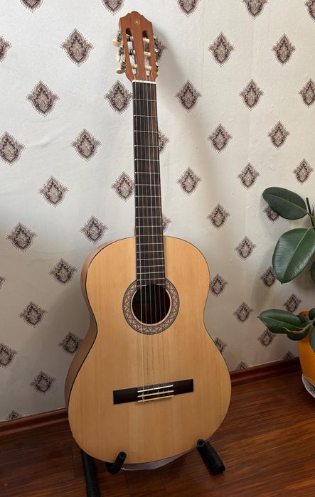Классическая гитара Yamaha C40M