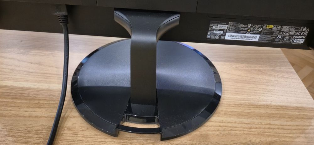 Монитор Lenovo C32q-20 32"