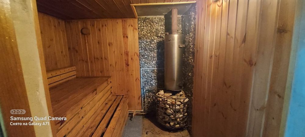 Чистая семейная баня