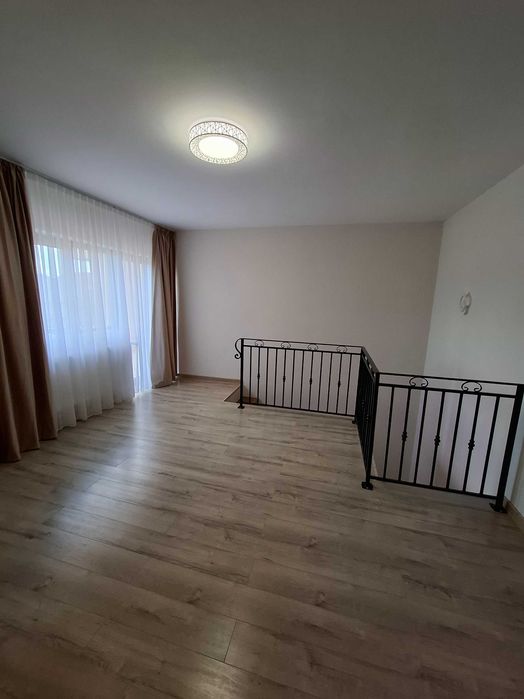 Inchiriez duplex