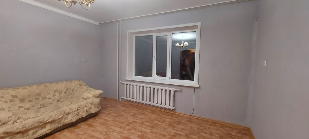 Продам  2х комн кв на 1000мелочах