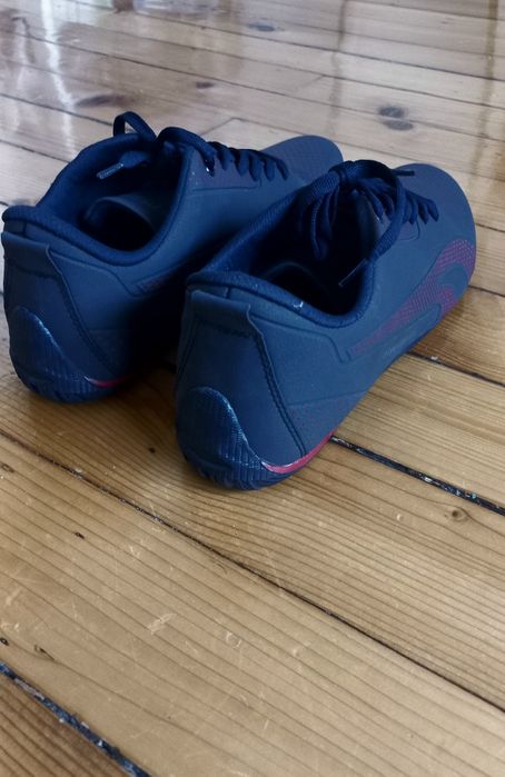Спортни обувки, нови