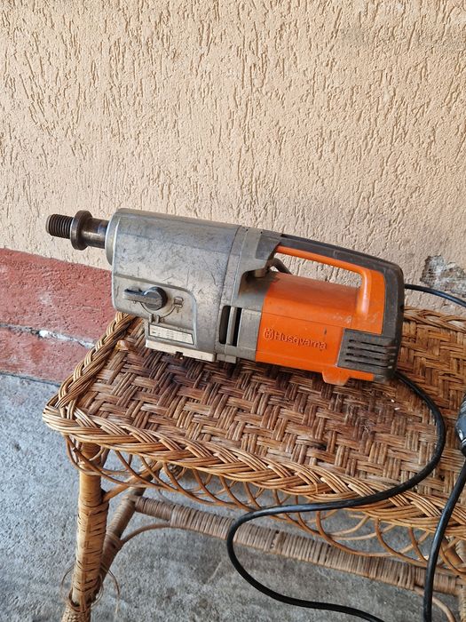 Masina profesionala de carotat Husqvarna