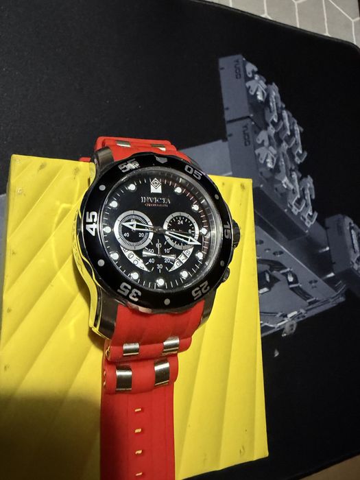 Часовник INVICTA Pro Diver 34009