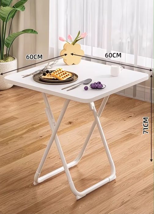 Белый склоднлй столик