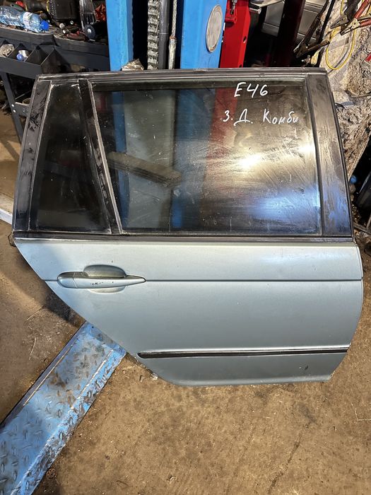 Задна дясна врата BMW e46 КОМБИ!