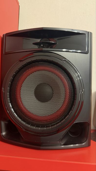 Музыкальный центр LG