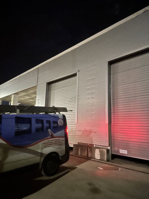 Usi de garaj , Usi sectionale industrialae , Rulouri , Grilaje metalic