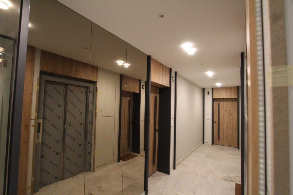 Дава се под наем Тристаен апартамент в София, Оборище - 120 кв.м за 797.64 € - Снимка #12