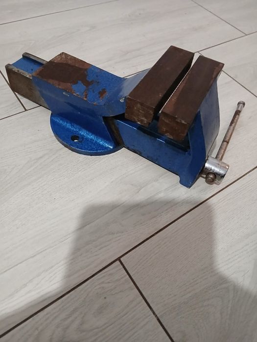 Vând rotopercutor Rioby