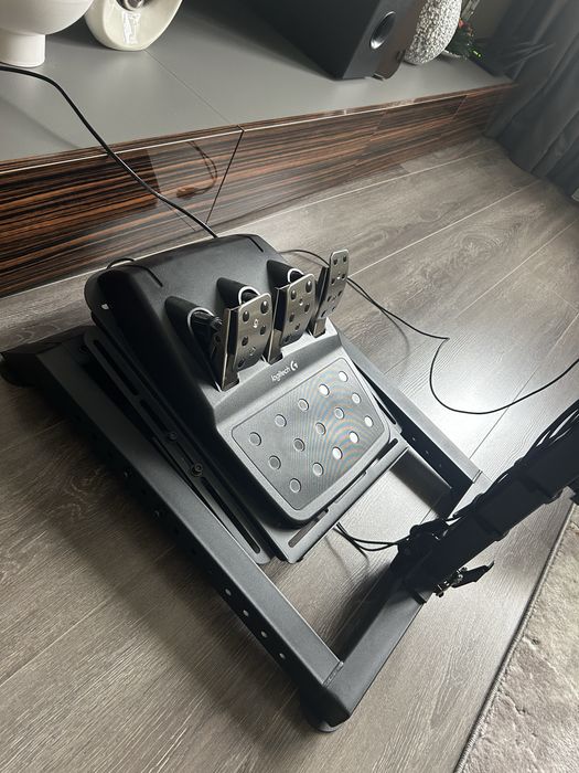 Logitech G29+shifter+stand Next Level Racing