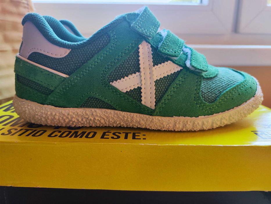 Детски обувки / маратонки Munich 32 номер