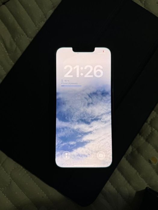 Продам Iphone 14