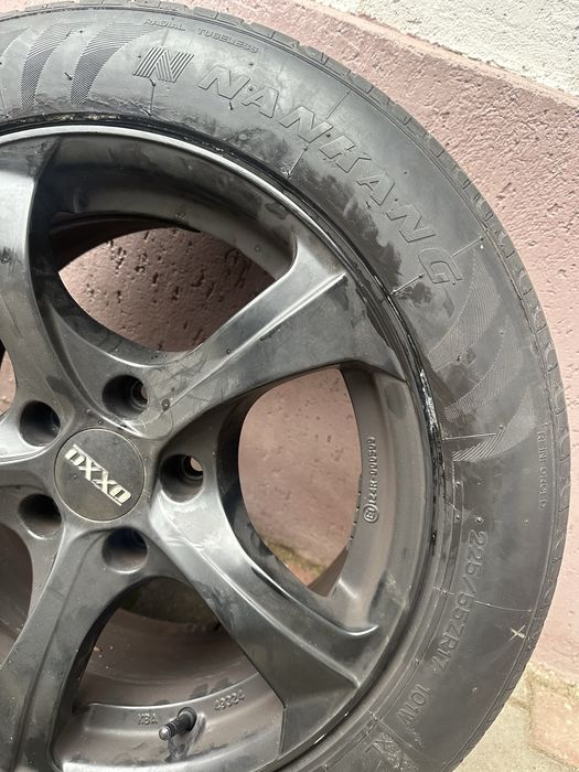 Vând set jante aliaj OXXO pentru BMW R17 225/55 cu ,cauciucuri de vară