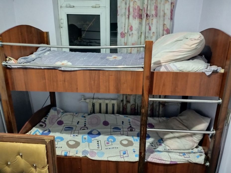 Кровать двух этажный