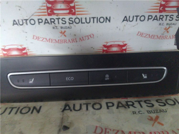 Buton incalzire scaun renault megane 4 an fabr. 2018