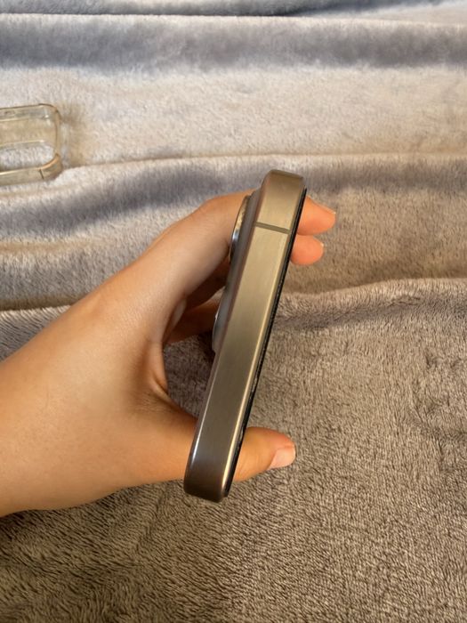 IPhone 15 pro 256GB