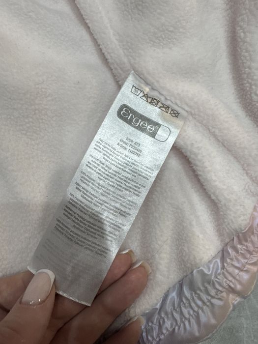 Продам детскую куртку на размер 92