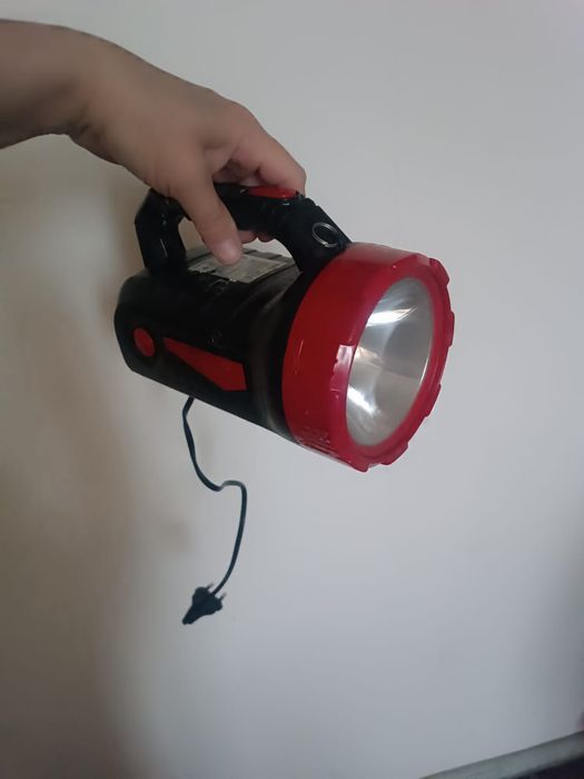 Фонарь ручной от сети