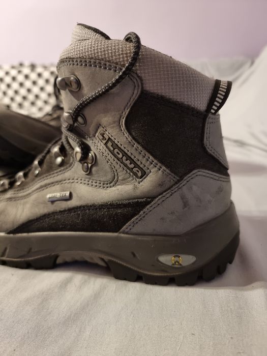 LOWA  туристически обувки