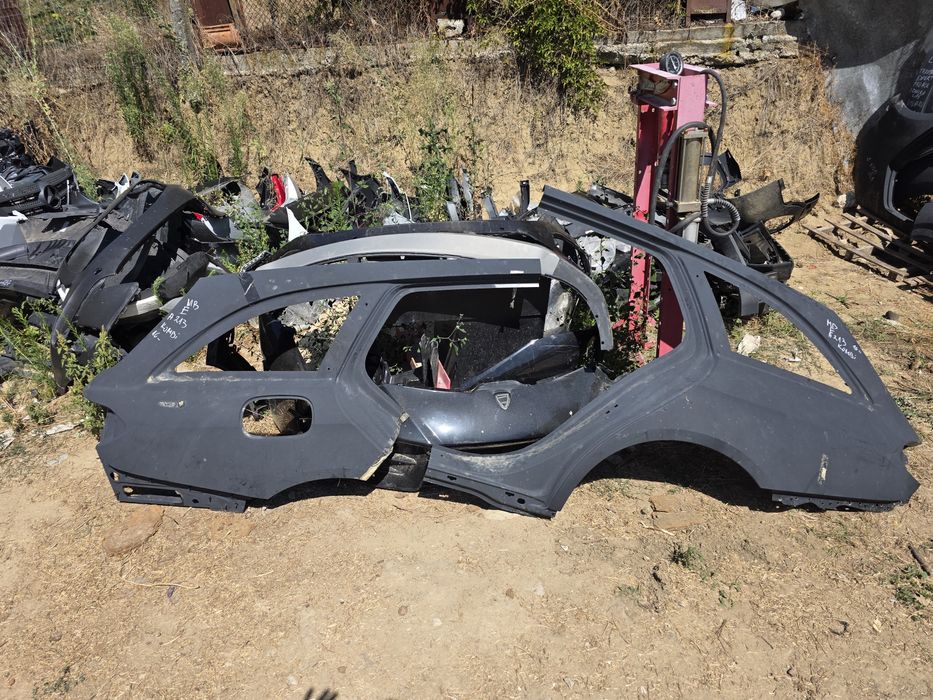 Mercedes Benz E A213 kombi 2020 заден ляв и десен калник панел