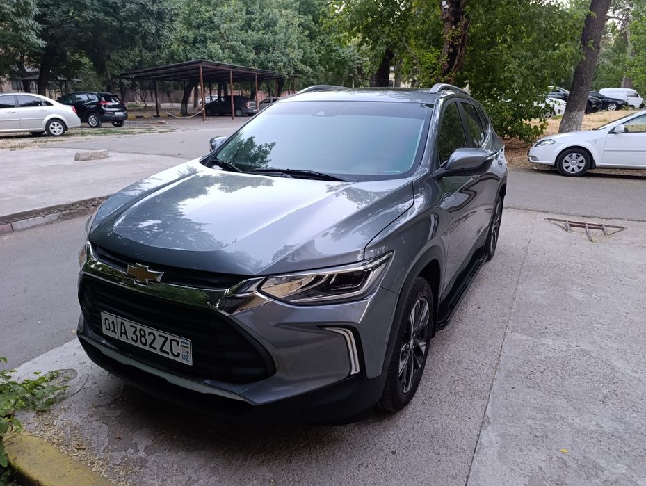 Продаю  Shevrolet Tracker Primer 2023 год