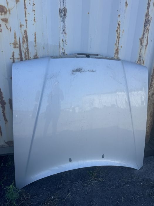 Капот на Мерседес 124