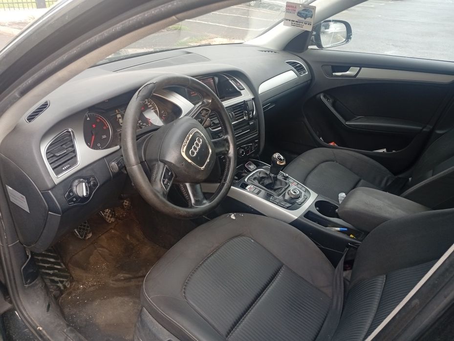 Vând audi A4 b8 2011