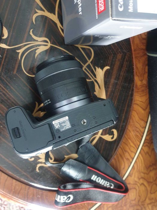 Кенон R8 новая.в упаковке