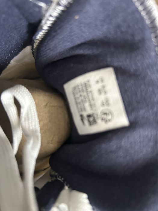 Спортивная обувь