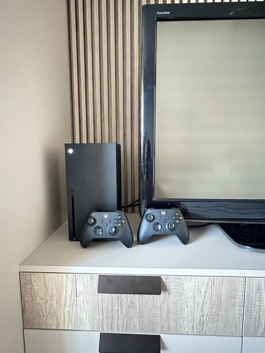 Продаю Xbox series Х