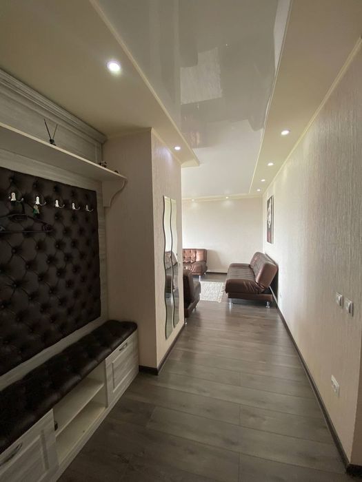 Сдаю Бурова люкс 2ух